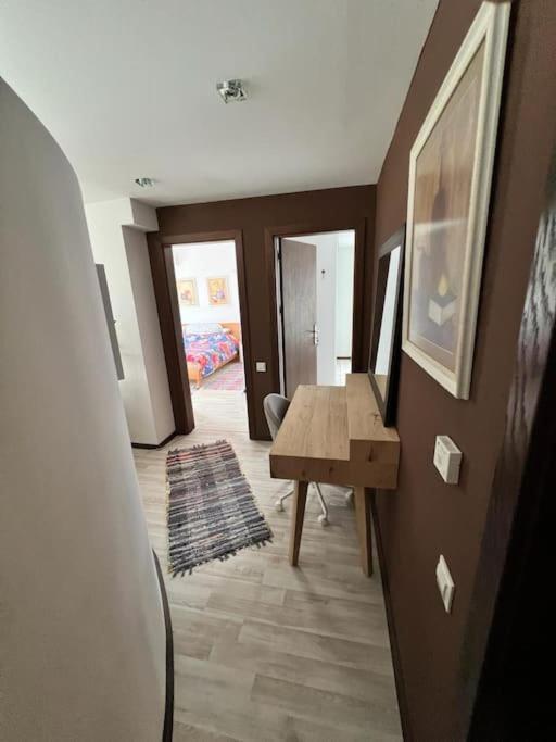 Kazanlak Large Guest House Apartment Near The Center With Full Kitchen & Dining Room, King Beds, Garden Patio, Free Parking & Self Check-In ภายนอก รูปภาพ